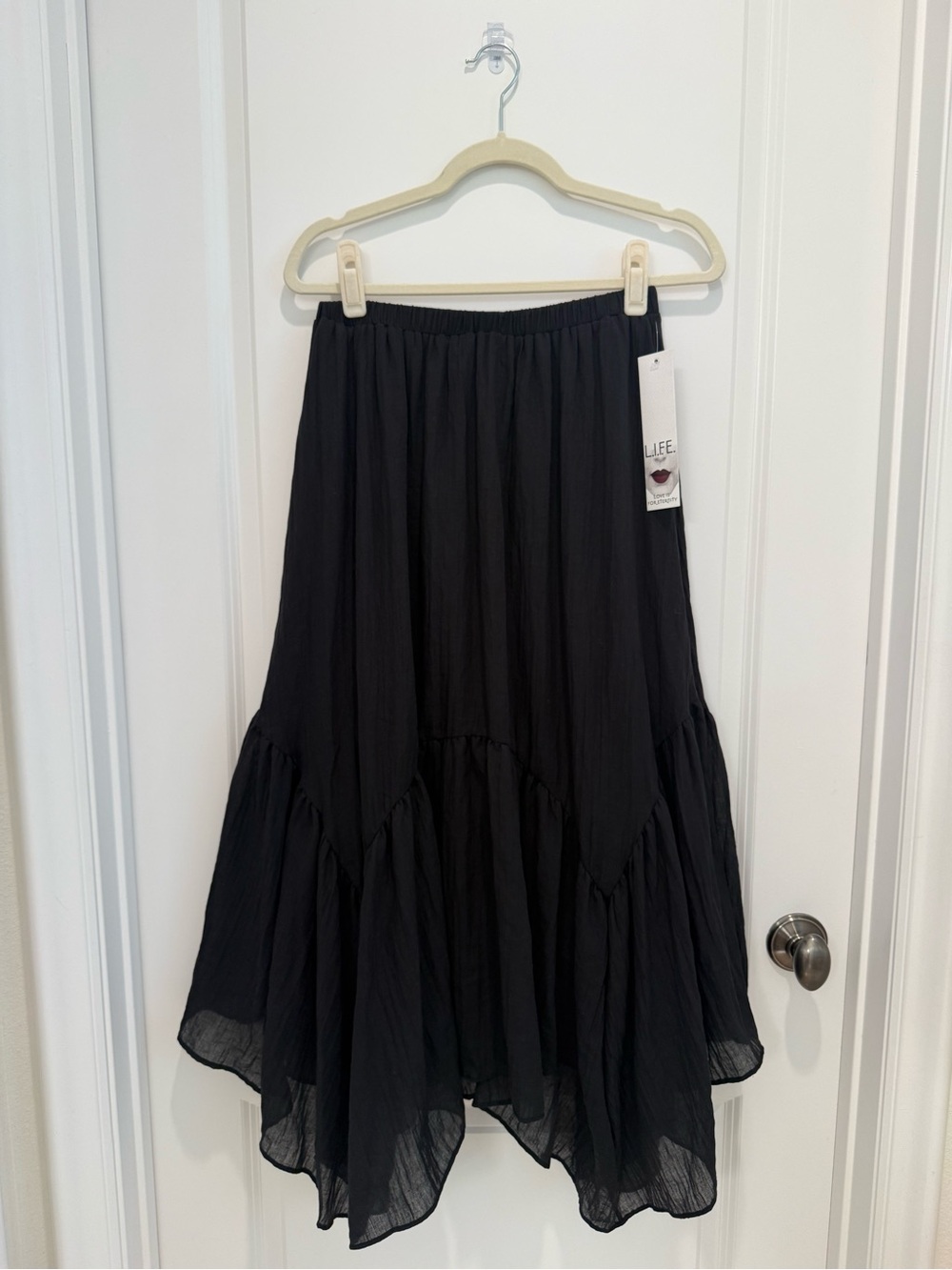 Women's Black Ruffled Midi Skirt NWT